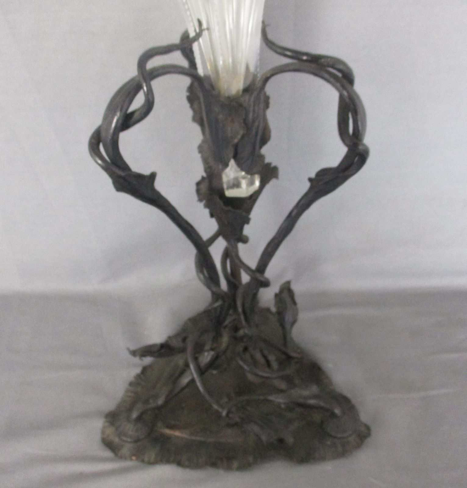 Epergne Trumpet Vase Etched Crystal  Center Table Piece Pique Fleur Van Boecke photo furniture