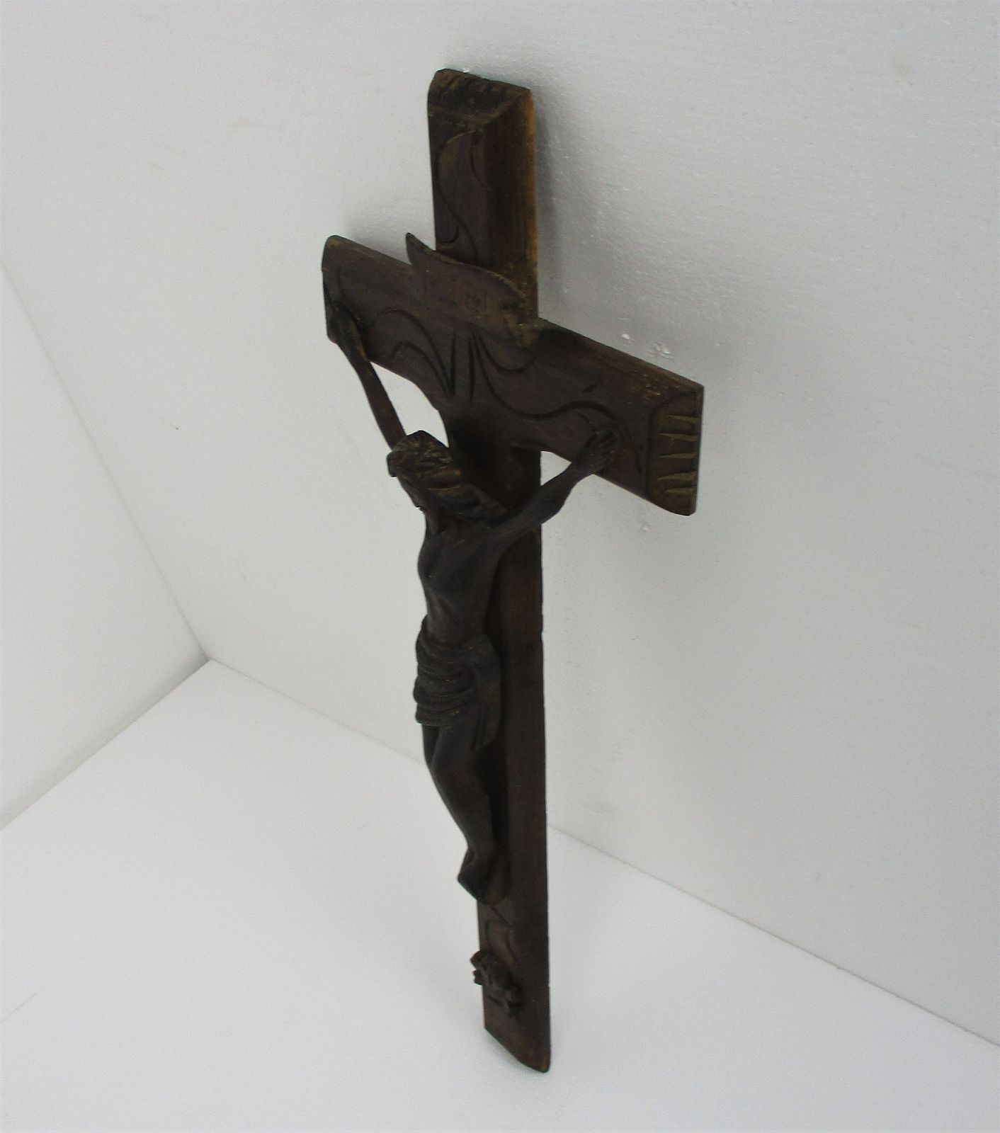 Completely Hand Carved Wood Oak Hanging Crucifix Cross Corpus Jesus Christ photo vinterior