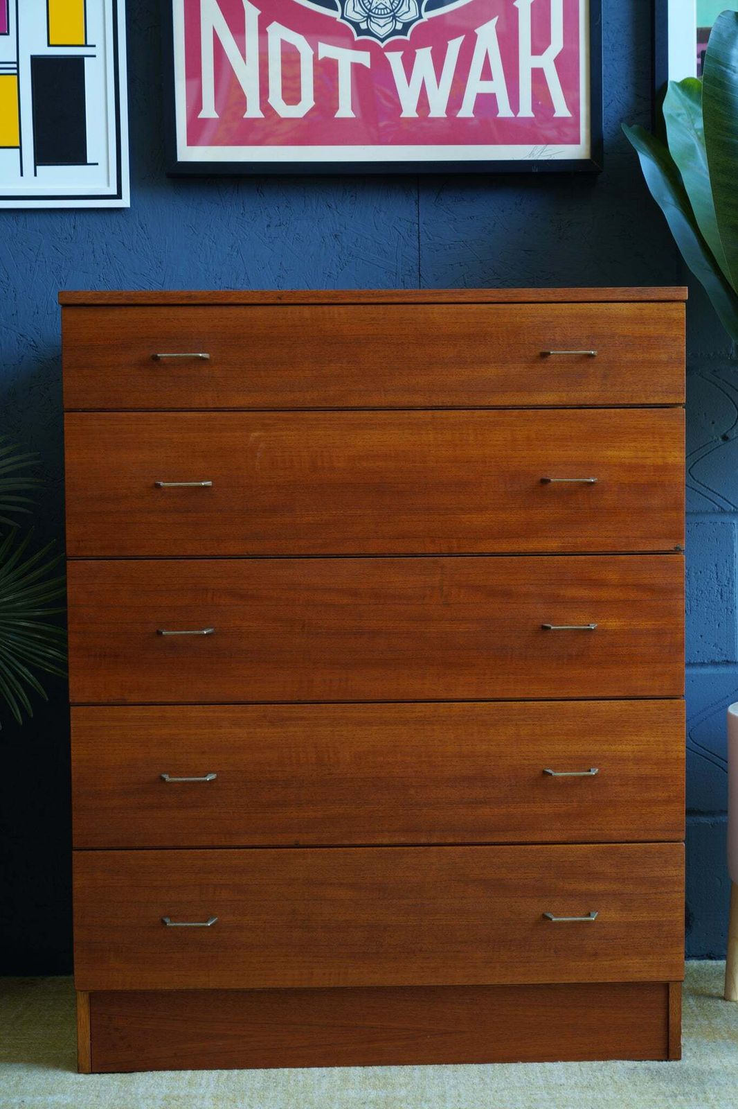 Austin Suite Chest Of Drawers   Mid Century 1960s (Oak) photo 350.0
