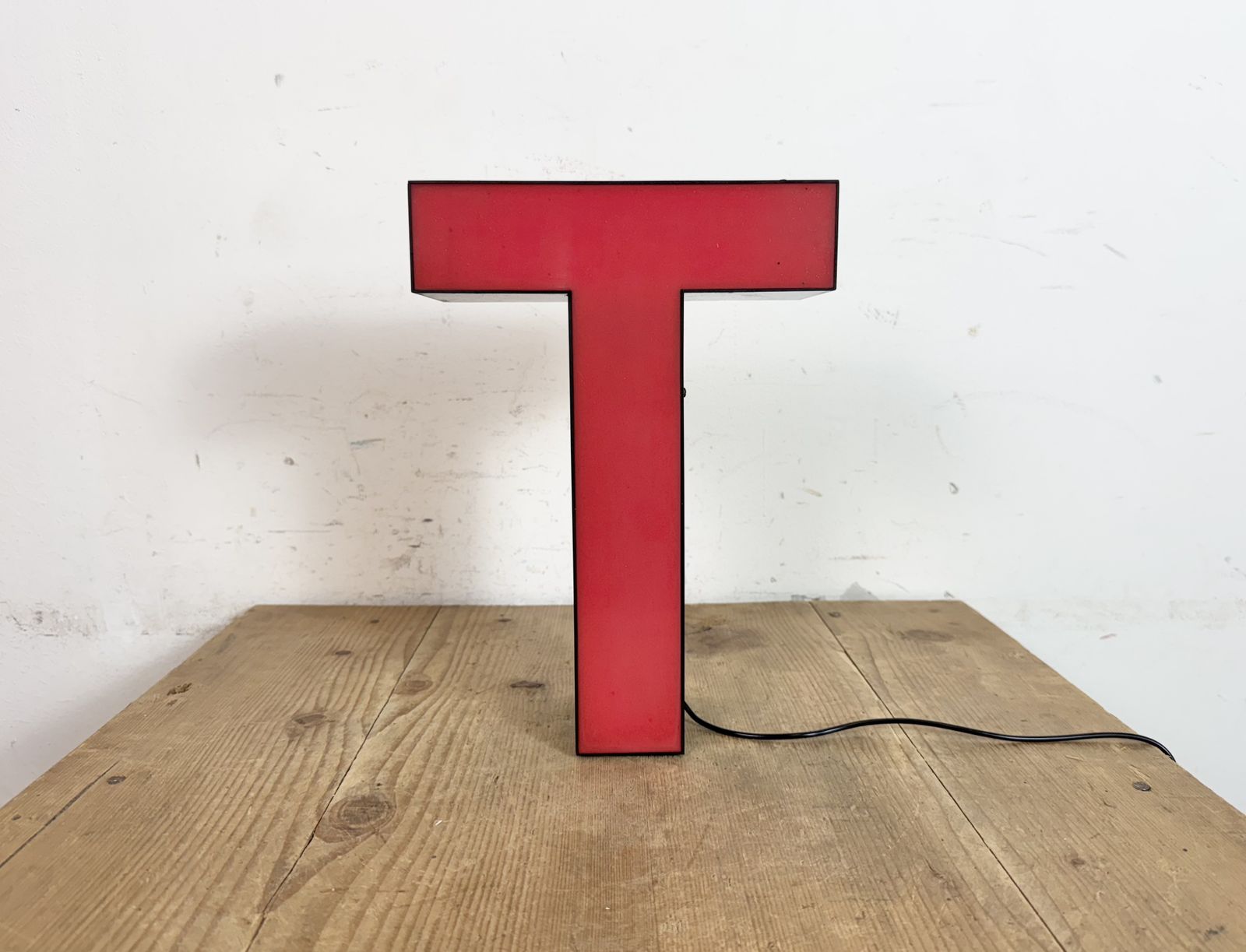 Home Decor Vintage Red Illuminated Letter T , 1970s, 2x photo