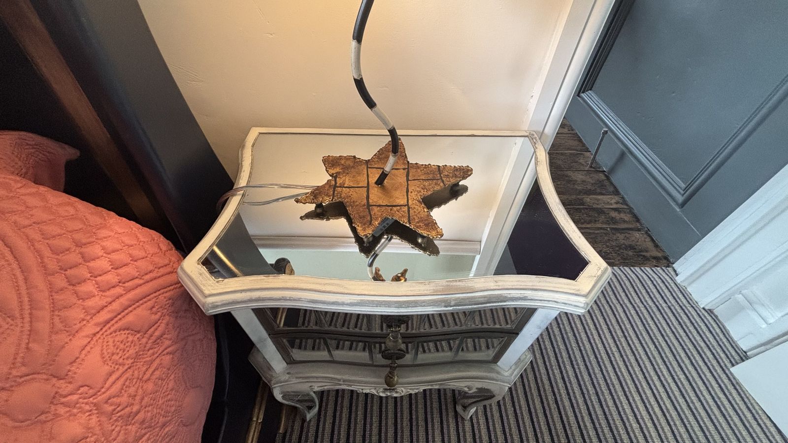 photo furniture French Part Mirrored And Painted Bedside Drawers/Nightstand