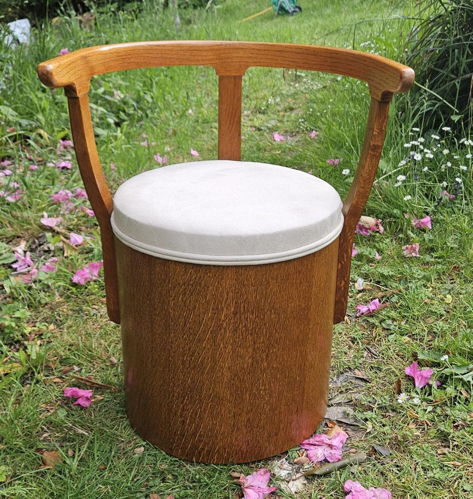 Art Deco Drum Bedroom Chair, 1920s photo furniture