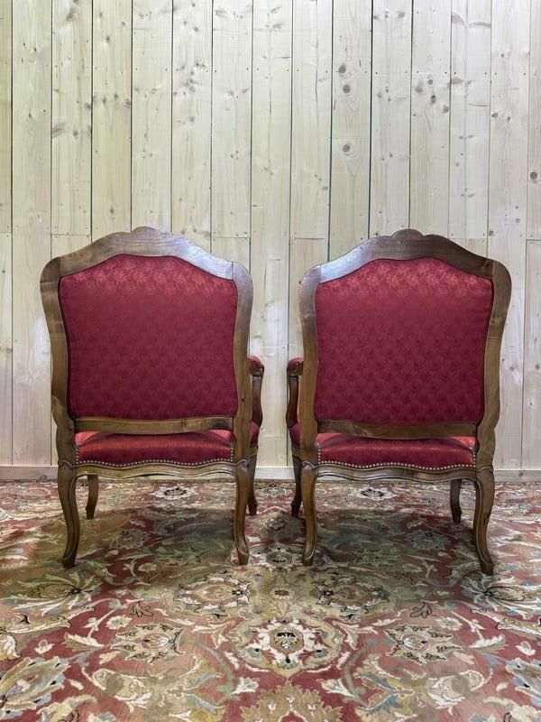 Paire De Fauteuils Cabriolets De Style Louis XVI Soie Rouge photo buy