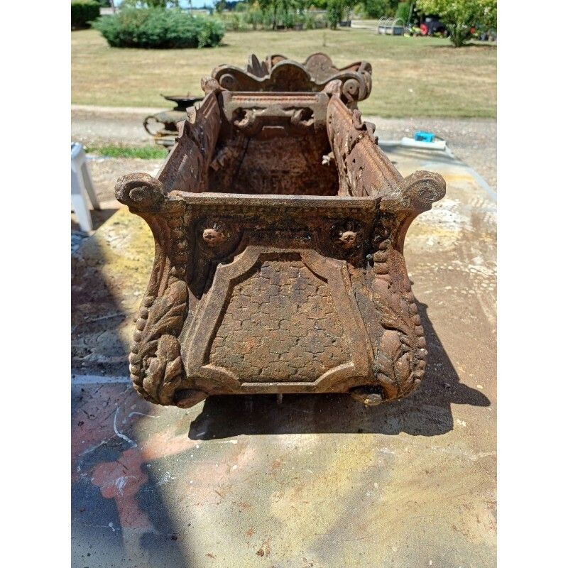 2 Cast Iron Planters 1900 From Charleville   Mézières Rocaille Style photo vinterior