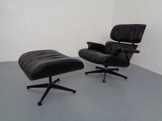 Lounge Chair And Ottoman By Charles And Ray Eames For Herman Miller, 1980s, Set Of 2