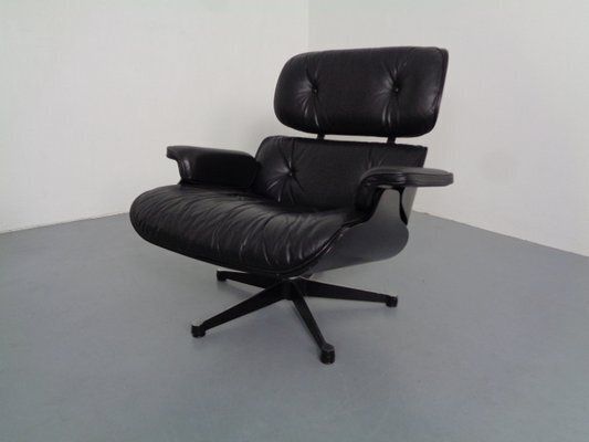 photo buy Lounge Chair And Ottoman By Charles And Ray Eames For Herman Miller, 1980s, Set Of 2