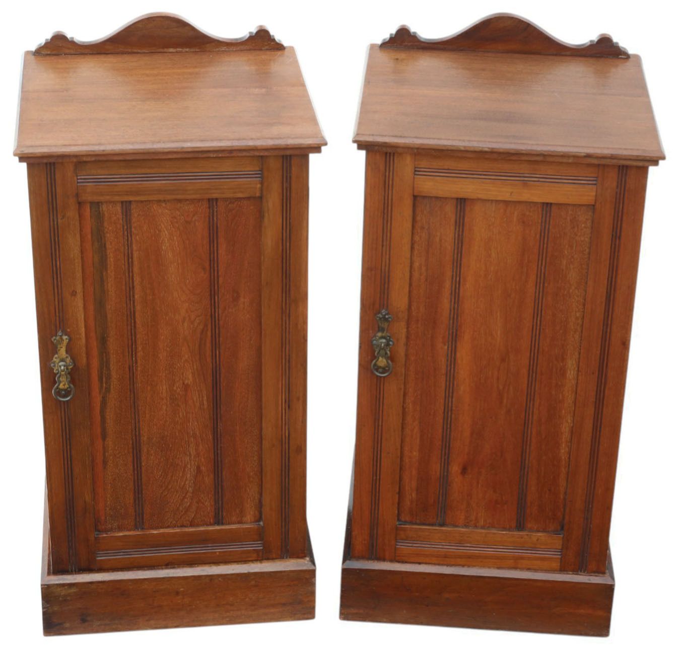 Antique C.1910 Pair Of Red Walnut Bedside Tables – Fine Quality Nightstands photo 2495.0