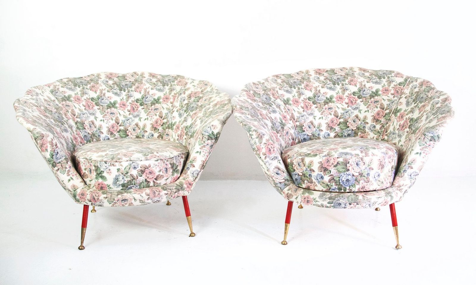 Pair Of Midcentury Italian Clam Shell Armchairs photo Furniture