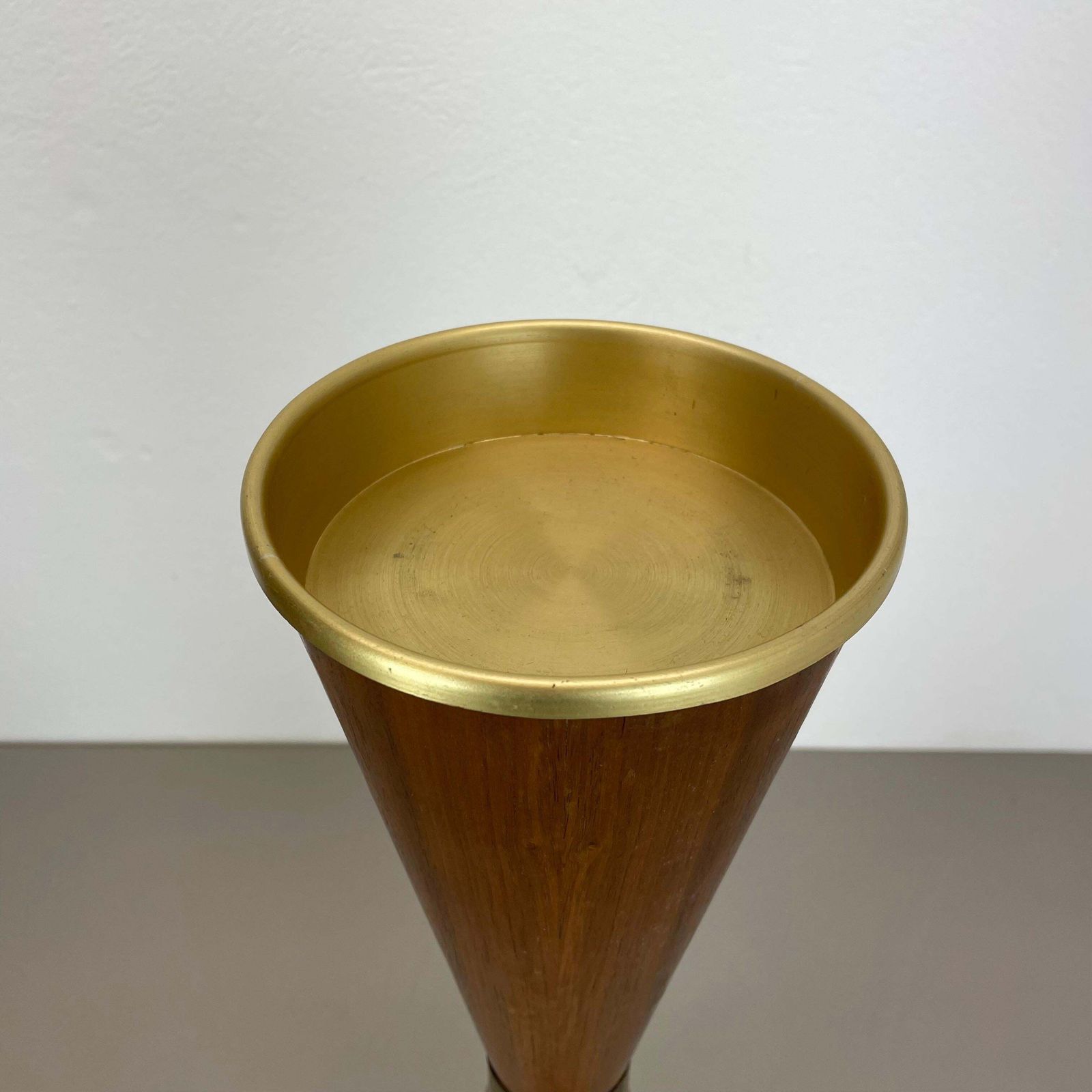 55cm Minimalistic Diabolo Metal And Walnut Plant Stand Element, Italy, 1950s photo Home Decor