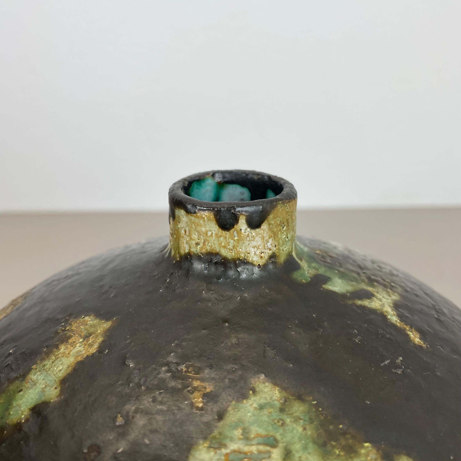 photo vinterior Abstract 21cm Ceramic Studio Pottery Vase By Gerhard Liebenthron, Germany, 1960s