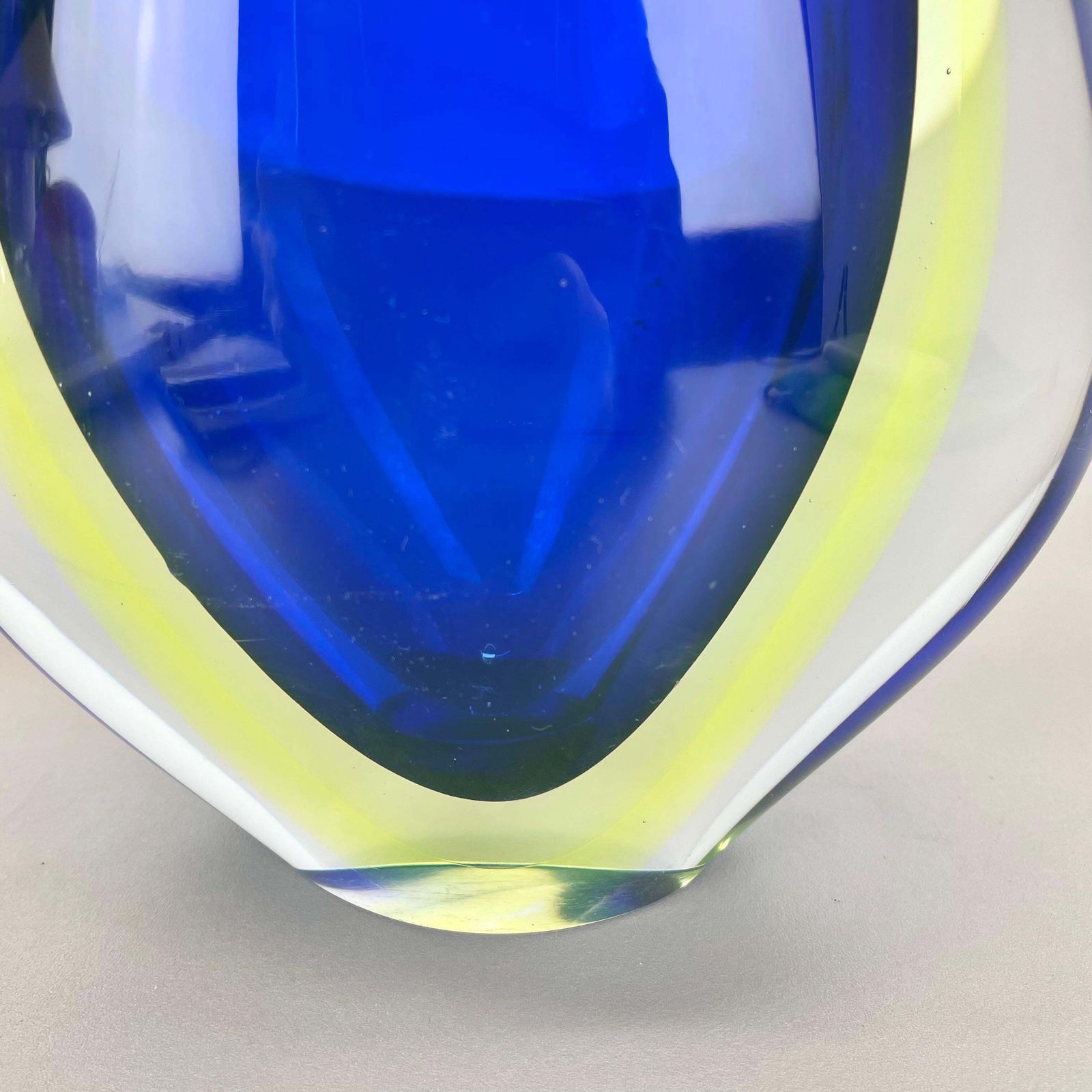 photo buy Xxl 36cm 4.9kg Sommerso Glass Vase By Flavio Poli For Seguso, Murano, Italy 1970
