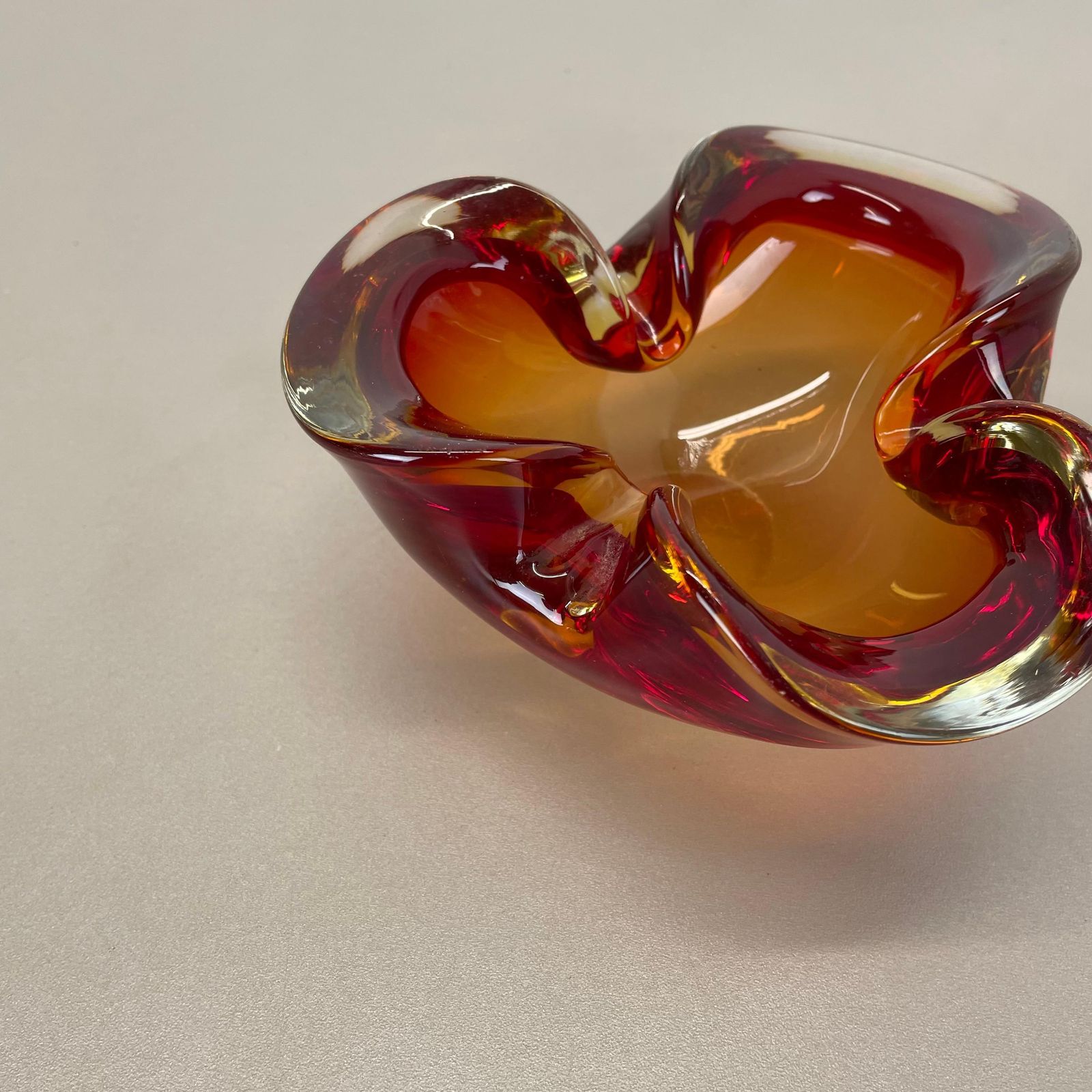 Rare Murano Glass "Red Yellow"  Bowl Element Shell Ashtray Murano, Italy, 1970s photo Home Decor