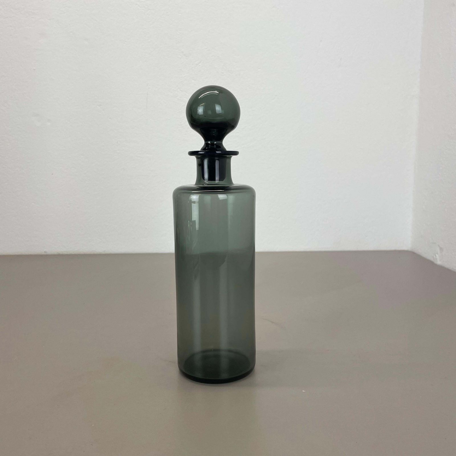 Rare Green Glass Decanter By Saara Hopea For Nuutajärvi Notsjö, Finland 1970s photo furniture