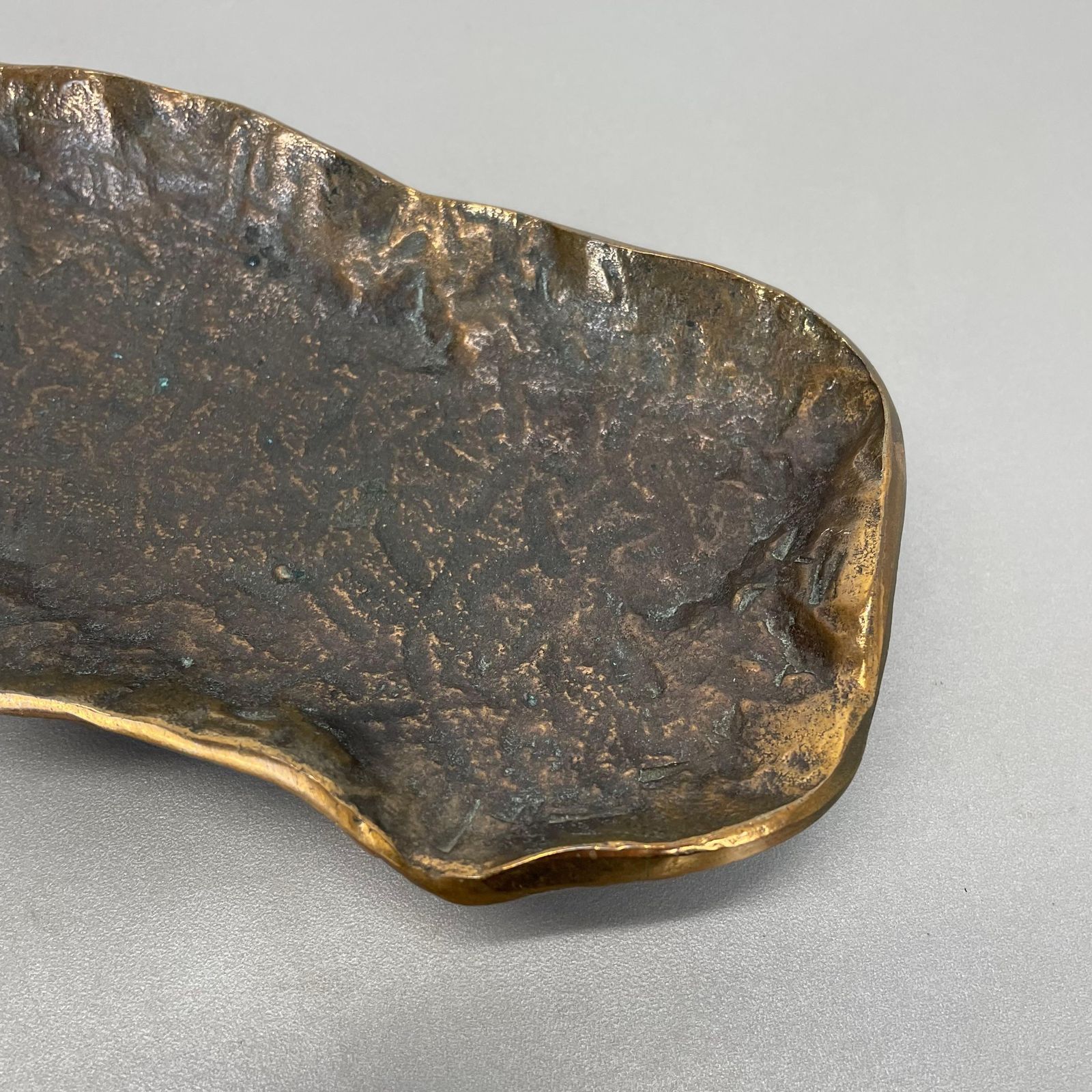 Bronze Desk Shell Plate And Letter Opener Auböck Hagenauer Era, Germany, 1970s photo buy