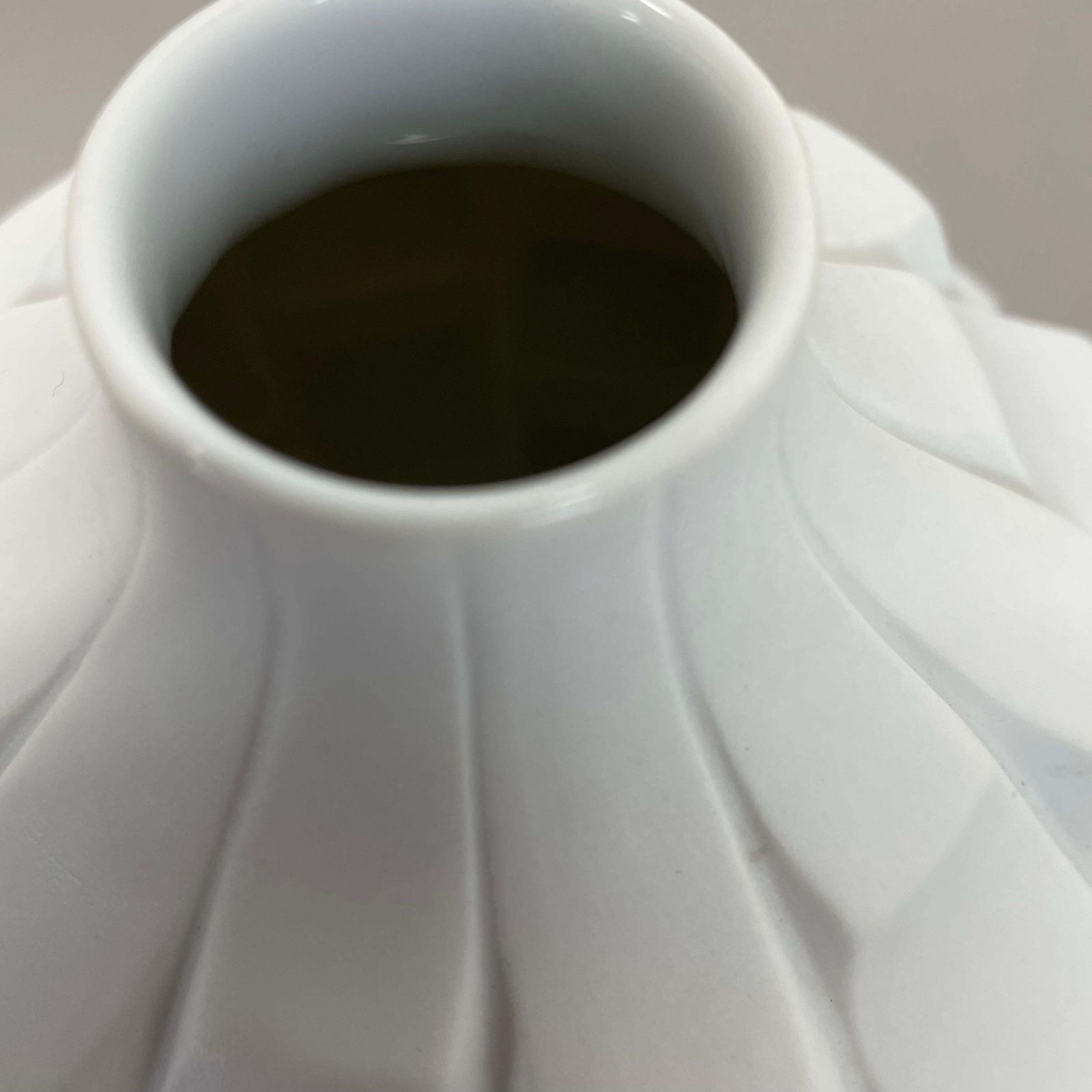 Op Art Vase Porcelain Vase Heinrich Fuchs For Hutschenreuther, Germany, 1970s photo vintage