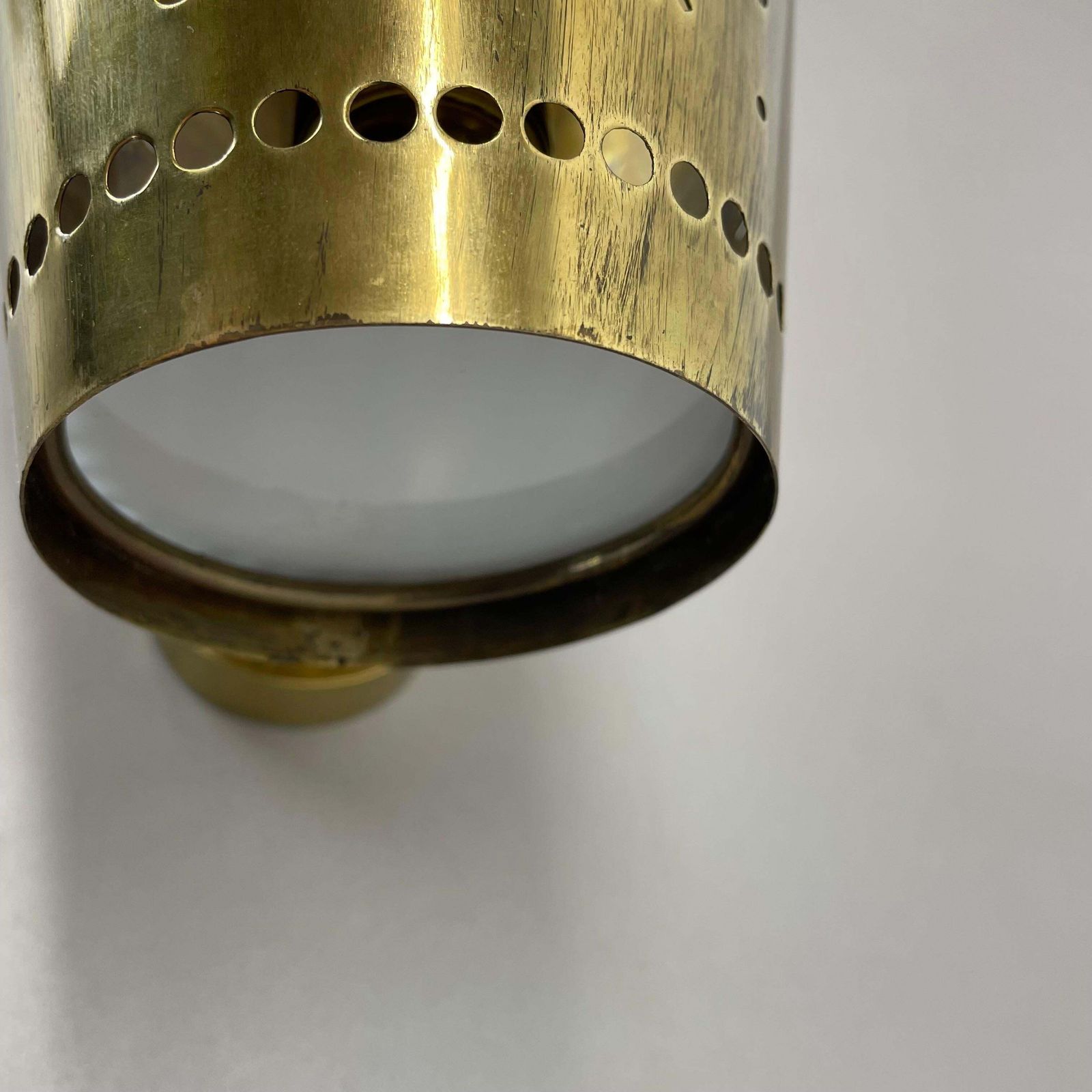 Rare Minimalist Brass "Stars" Theatre Wall Light By Stilnovo Attrib. Italy 1950s photo vinterior
