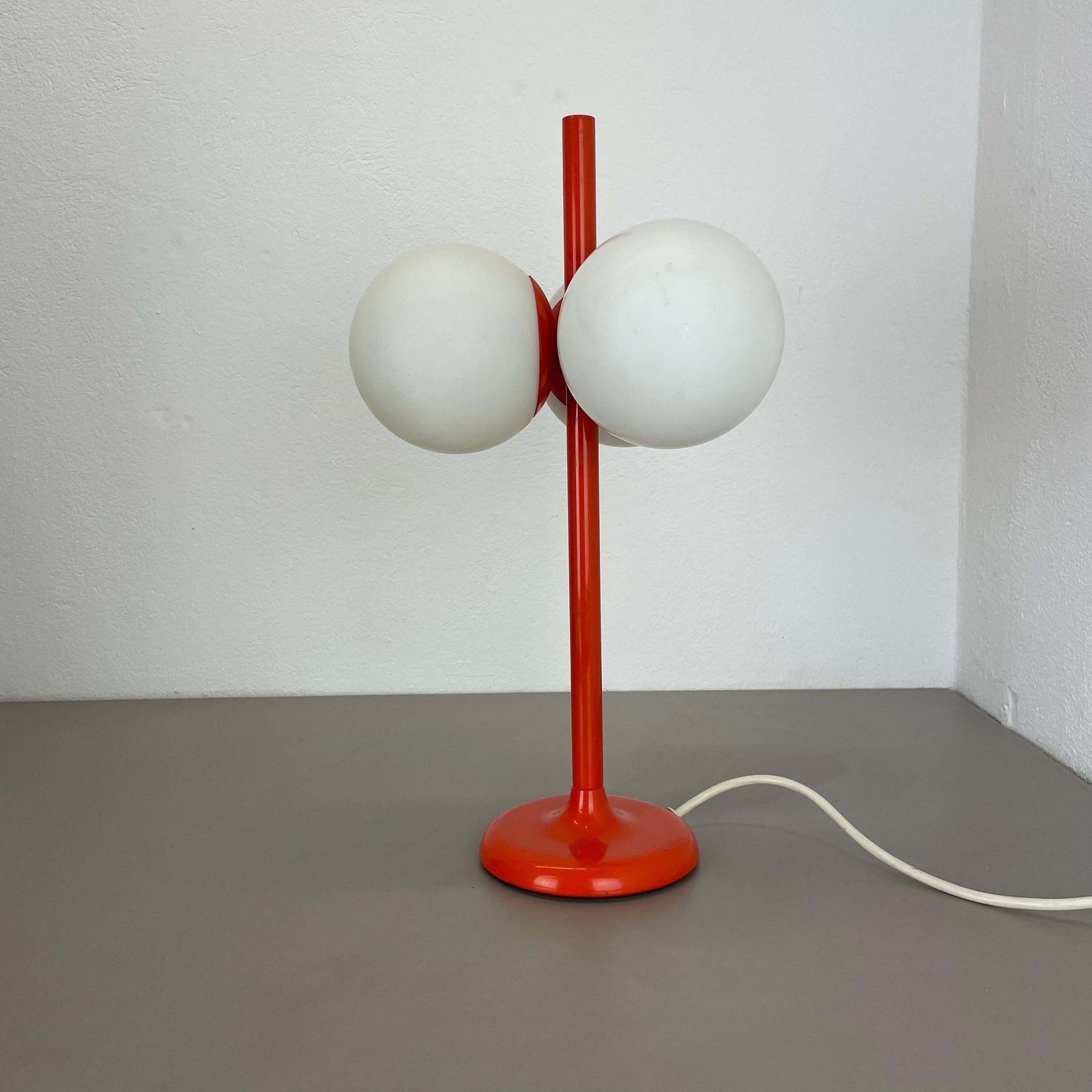 photo vintage 1 Of 2 Modernist Orange Sputnik Table Light Kaiser Leuchten, 1970s Germany