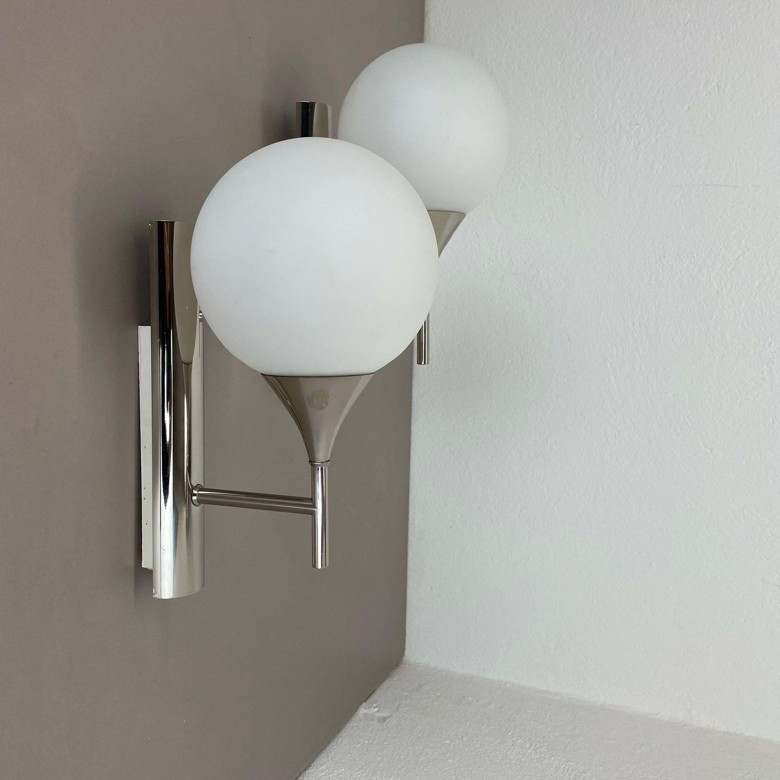 Set Of 2 Chrome Tube "Ball" Wall Lights By Gaetano Sciolari Attrib. Italy 1970s photo for sale