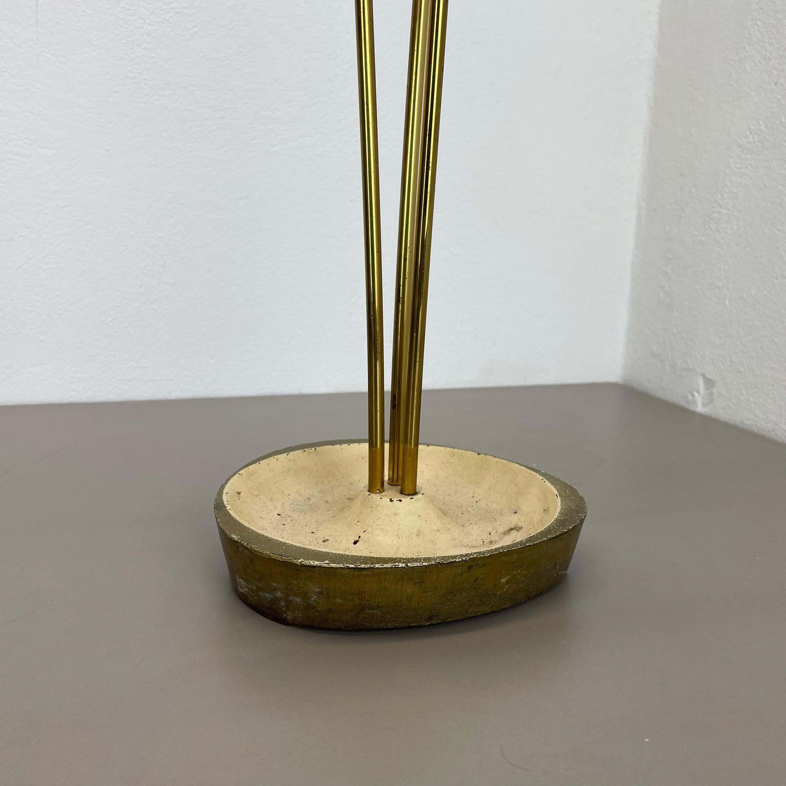 531.0 Original 48cm Swirl Metal Brass Modernist Bauhaus Umbrella Stand Germany, 1950s photo