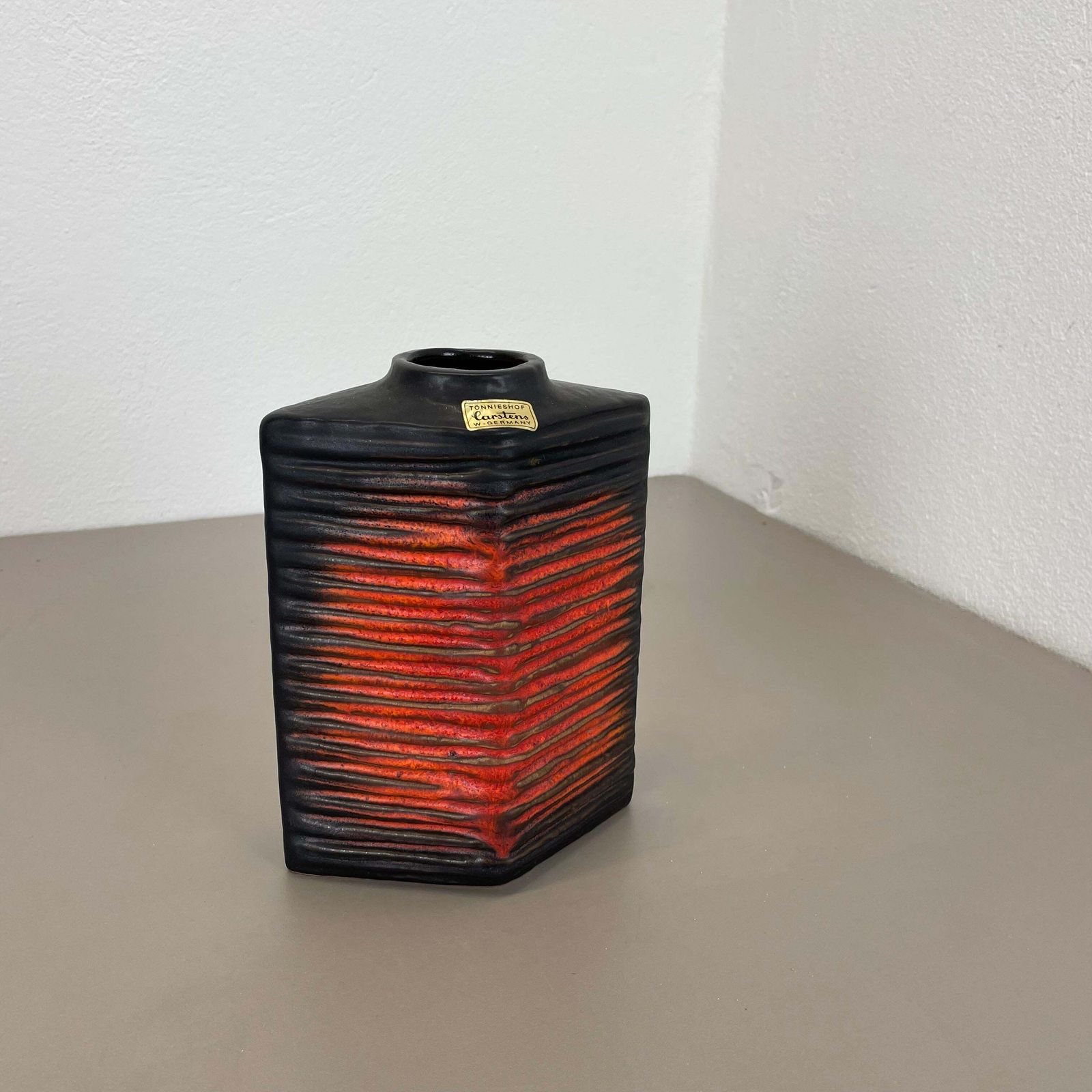 Large 20cm Ceramic Brutalist Vase Fat Lava Carstens Tönnieshof, Germany, 1970s photo for sale