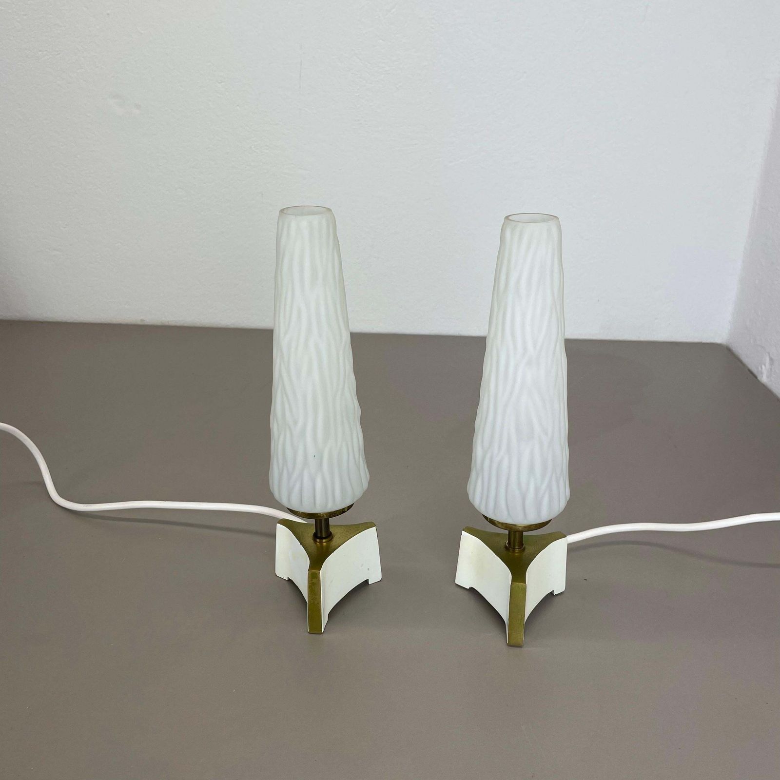 Set Of 2 Stilnovo Sarfatti Style "Cone" Glass And Brass Table Light, Italy 1950s photo Lighting