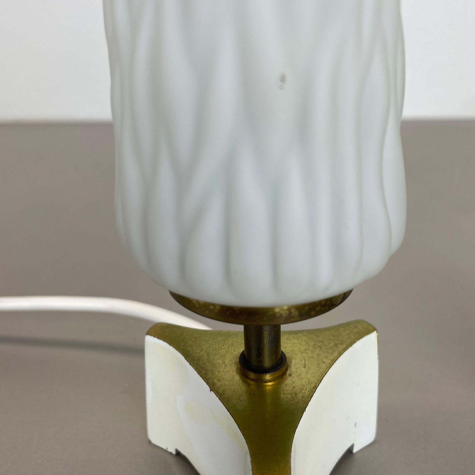 Set Of 2 Stilnovo Sarfatti Style "Cone" Glass And Brass Table Light, Italy 1950s photo vinterior