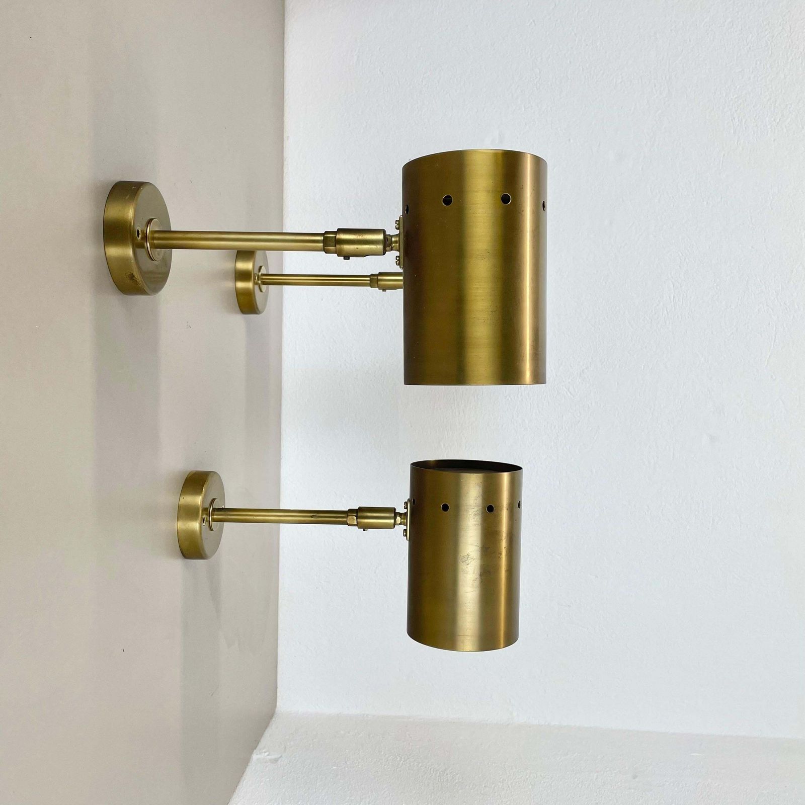 Set Of Three Large Minimalist Brass "Tube" Wall Light Sconces, Italy 1970s photo Lighting
