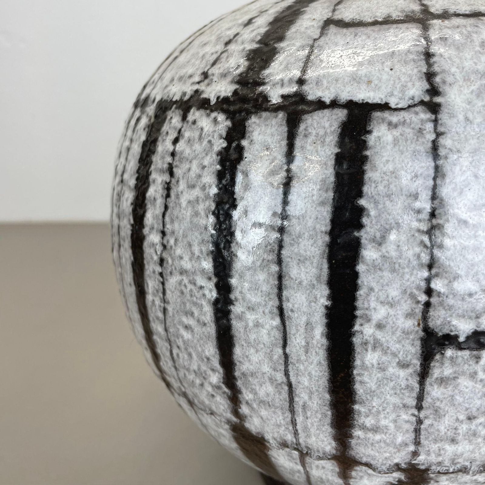 Large 30cm Ceramic Brutalist Vase Fat Lava Carstens Tönnieshof, Germany, 1970s photo buy