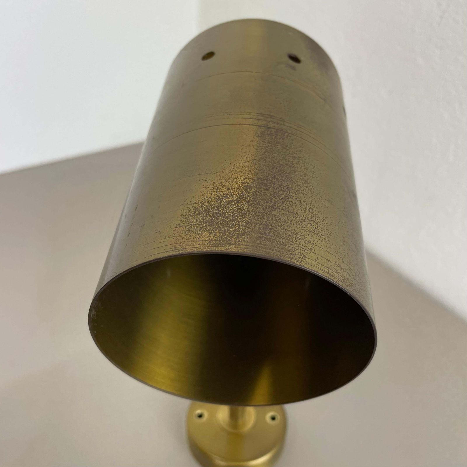photo vinterior Set Of Two Large Minimalist Brass "Tube" Wall Light Sconces, Italy 1970s