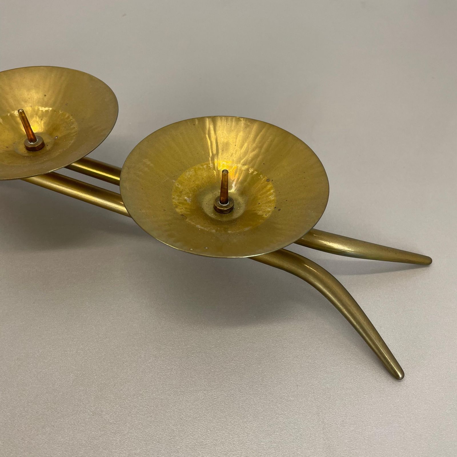 43cm Modernist Auböck Style Brutalist Brass Metal Candleholder, Austria 1950s photo vinterior