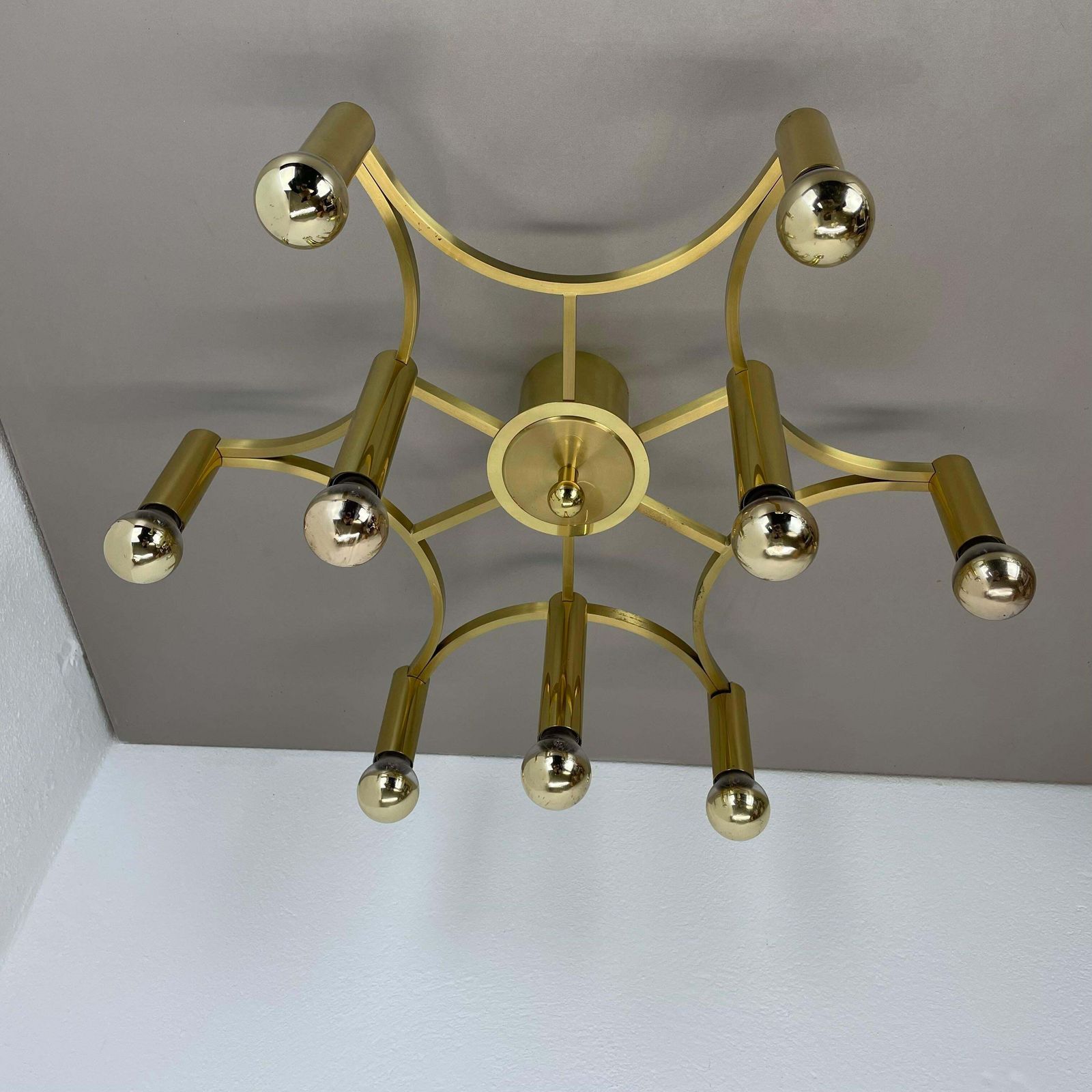 photo vinterior Large Cubic Brass 9 Bulb Stilnovo Style Flush Mount Ceiling Light, Italy 1960s