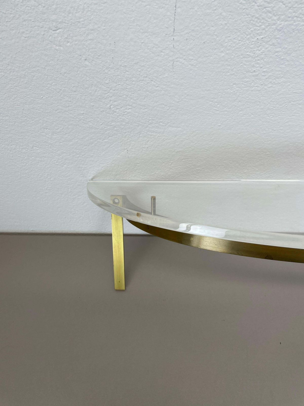 photo furniture 60cm Hollywood Regency Solid Brass And Acryl Glass Wall Board Unit, Italy 1970s