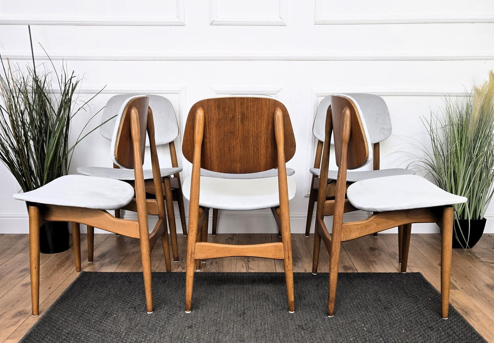 Set Of 6 Mid Century Modern Italian Walnut Wood Newly Upholstered Dining Chairs photo 3097.0