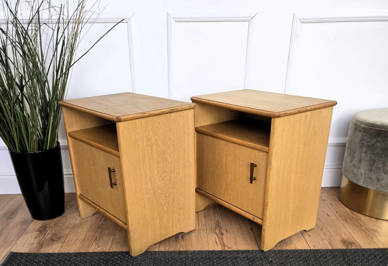 photo furniture Pair Of Mid Century Modern Italian Wood Night Stands Bed Side Tables