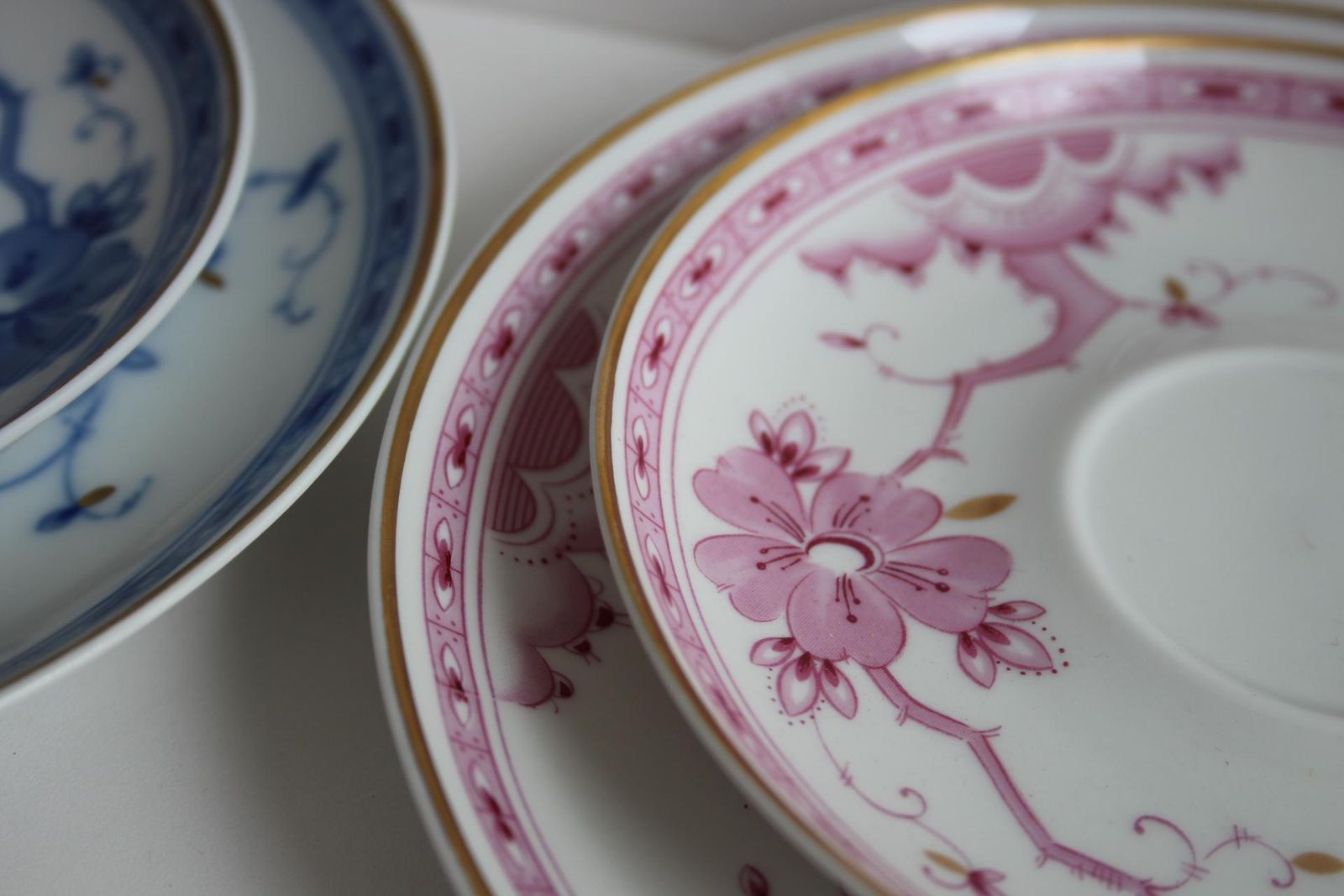 photo for sale Wallendorf 1764 “Friendship” Porcelain Tea Set – Pink & Blue Service For Two