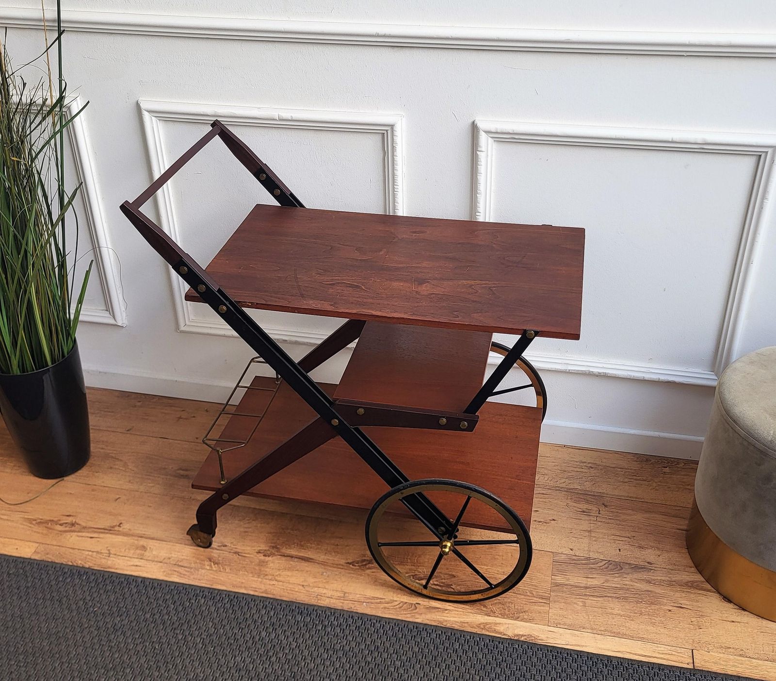 1950s Art Deco Midcentury Italian Wood And Brass Dry Bar Cabinet Liquor Cart photo 1516.0
