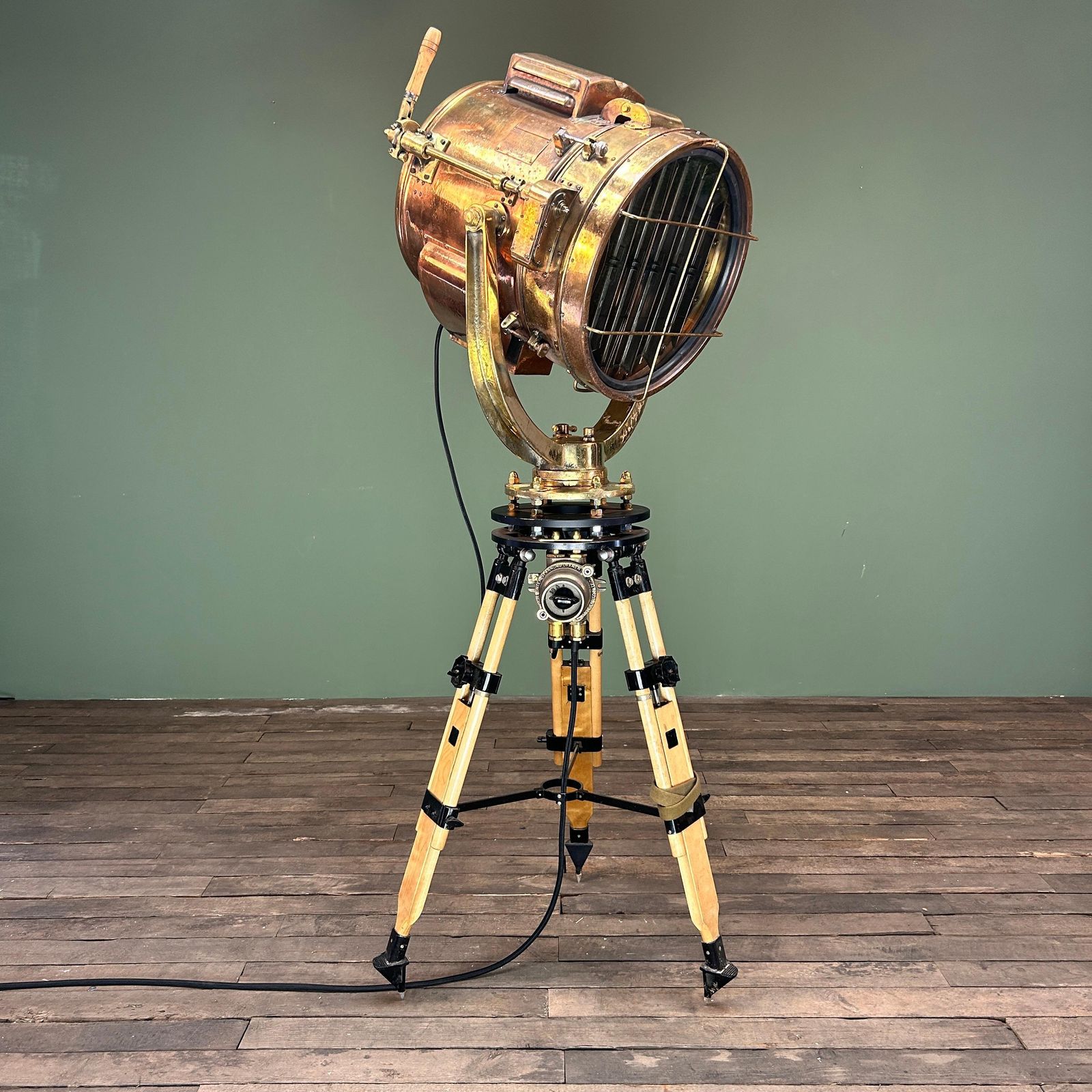 1970's Japanese Brass Industrial Signalling Lamp Tripod By Shonan Kosakusho photo Lighting