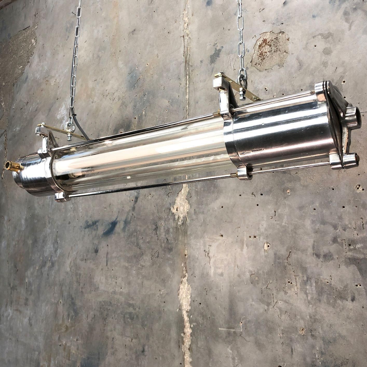 photo vinterior 1970s German Industrial Cast Aluminum And Glass T8 Explosion Proof Striplight
