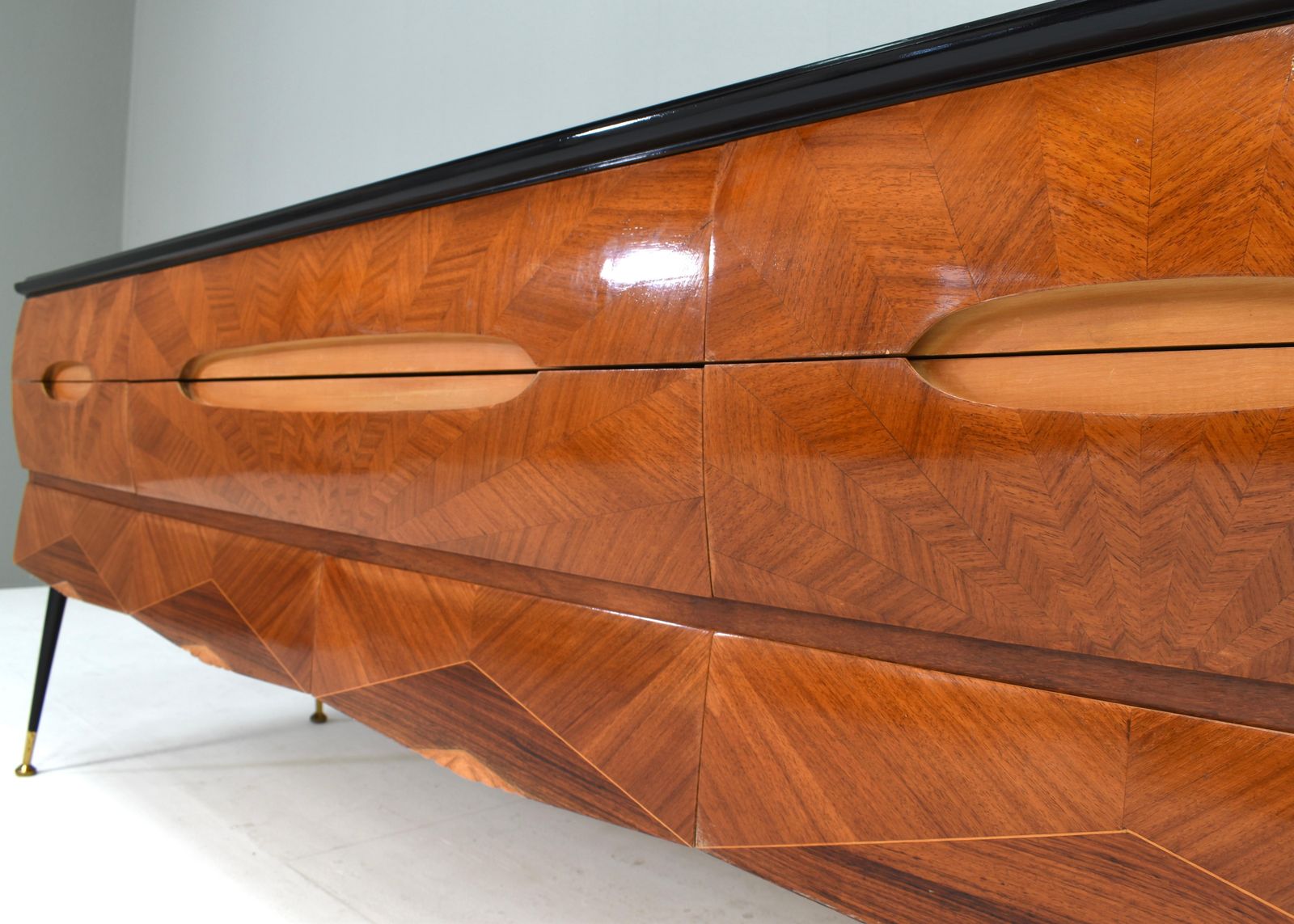 photo furniture Italian Sideboard Attributed To Vittorio Dassi In Walnut, Glass And Brass, 1950s