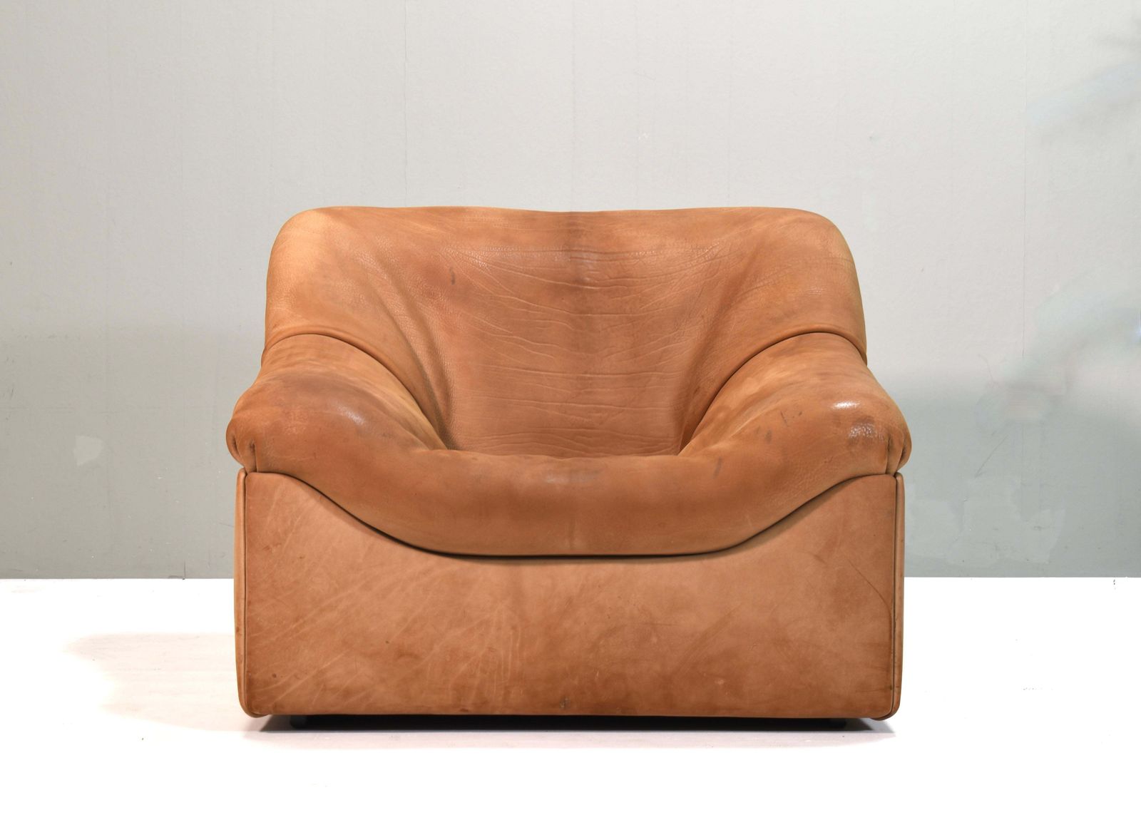 De Sede Ds46 Tan Buffalo Leather Lounge Armchair, Switzerland   1976 photo furniture