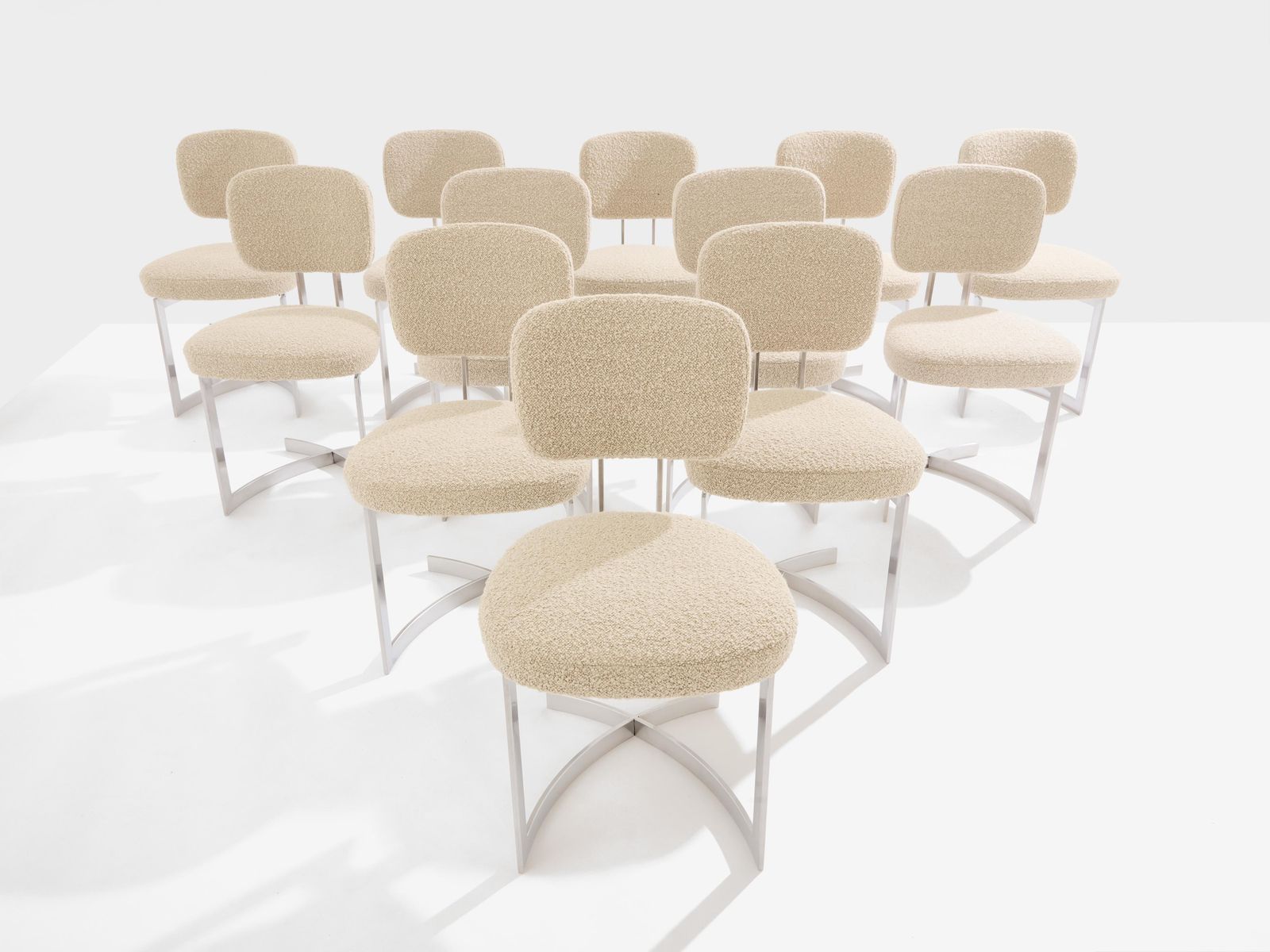 Mobilier Ensemble de douze chaises Paul Legeard en acier inoxydable et laine bouclé, 1970 photo