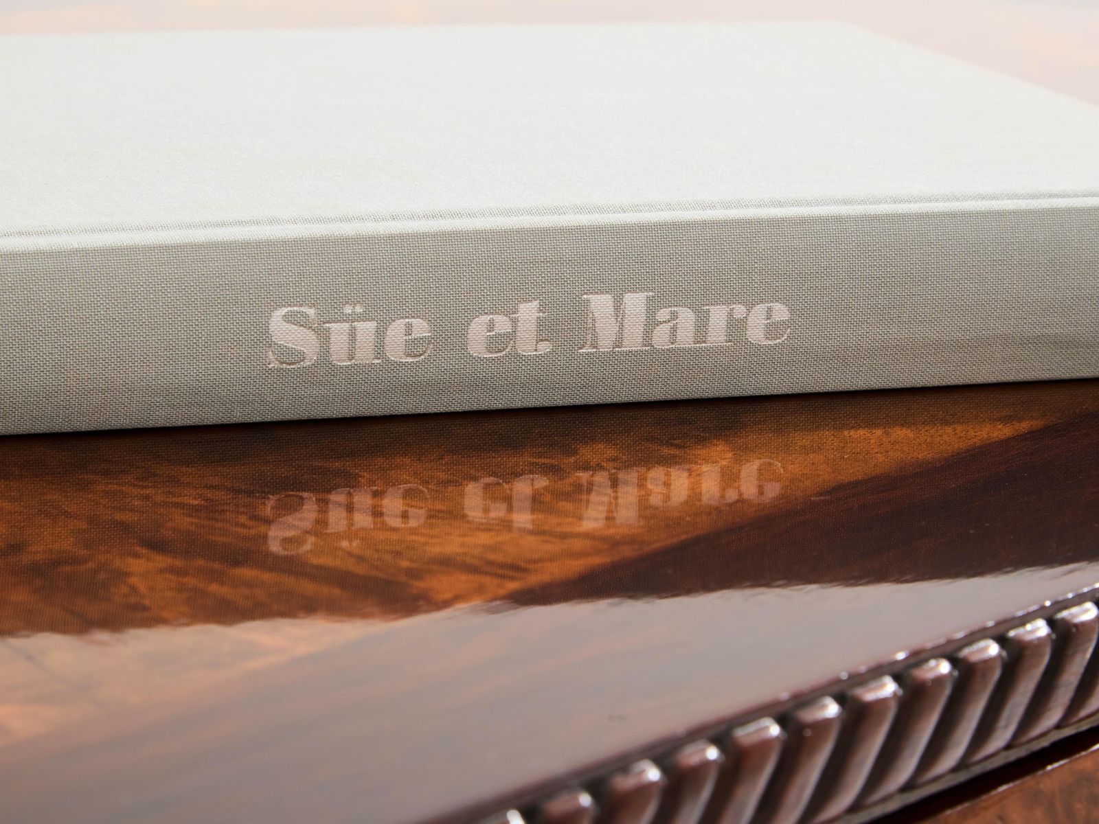 photo for sale Bureau Süe & Mare en palissandre et loupe d'amboine, 1921