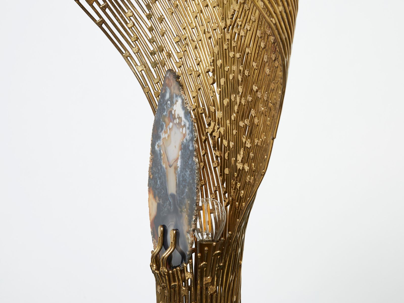 10424.0 Lampe de table Henri Fernandez en laiton et agate Nefertiti, années 1970 photo