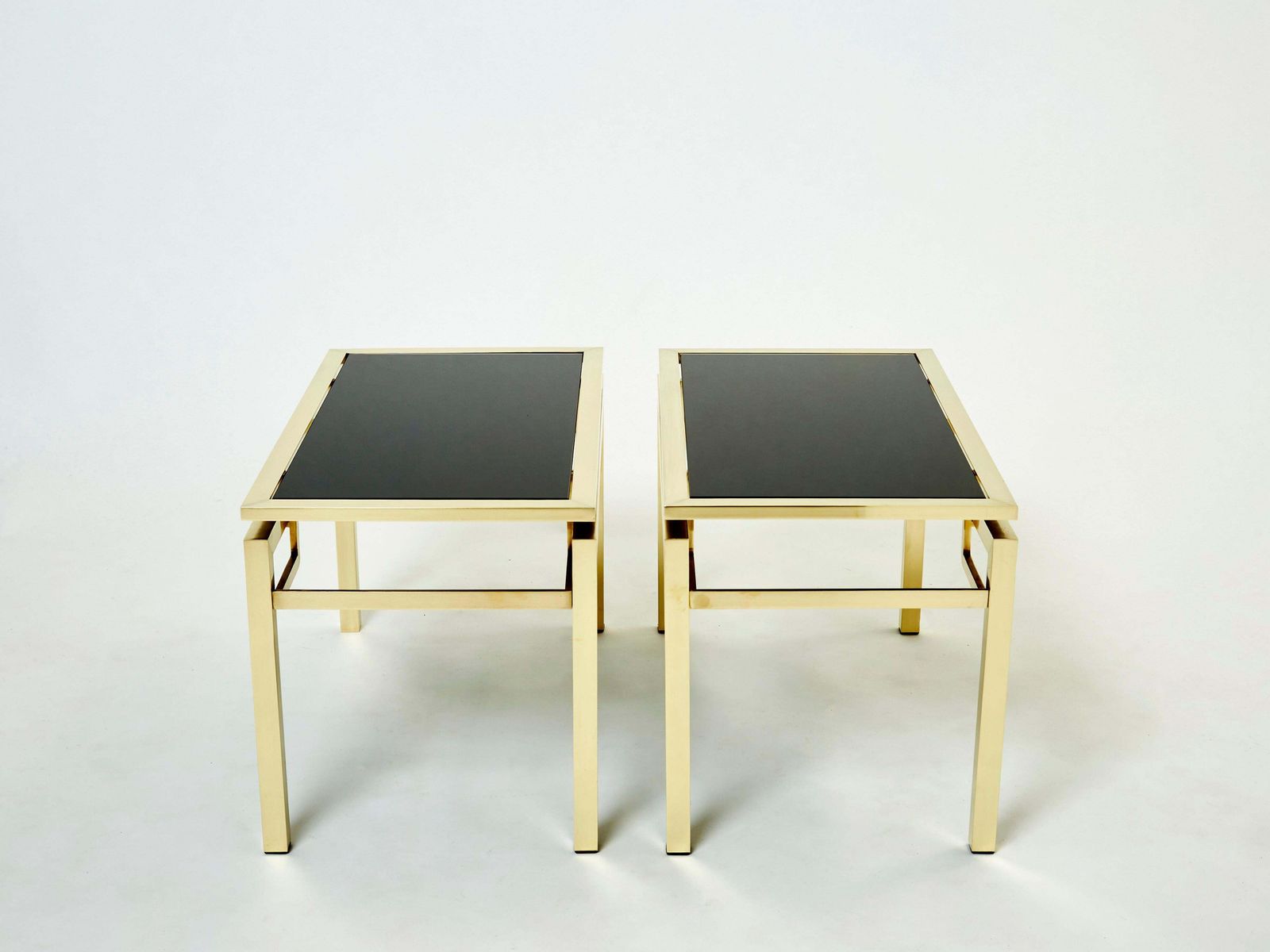 Tables d'appoint en laiton, par Guy Lefevre pour Maison Jansen, années 1970 photo buy