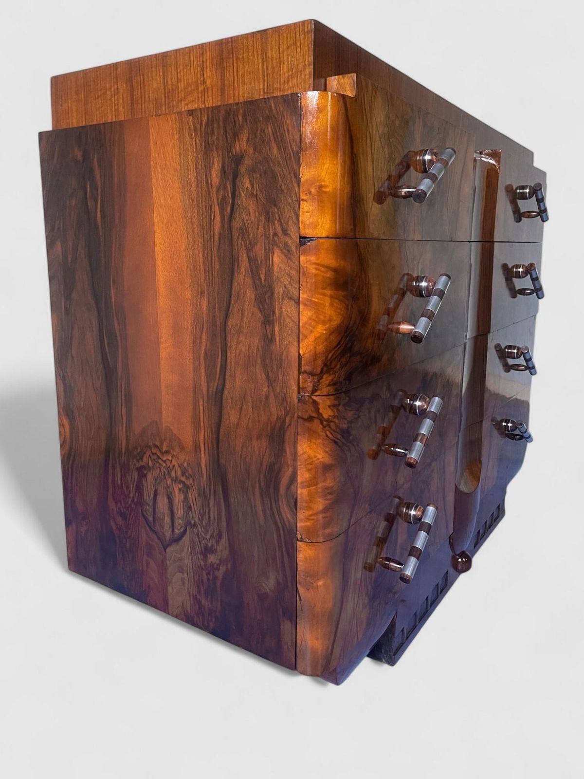 Italian Art Deco' Sideboard Or Chest Of Drawers In Walnut, Italy 1930s photo vintage