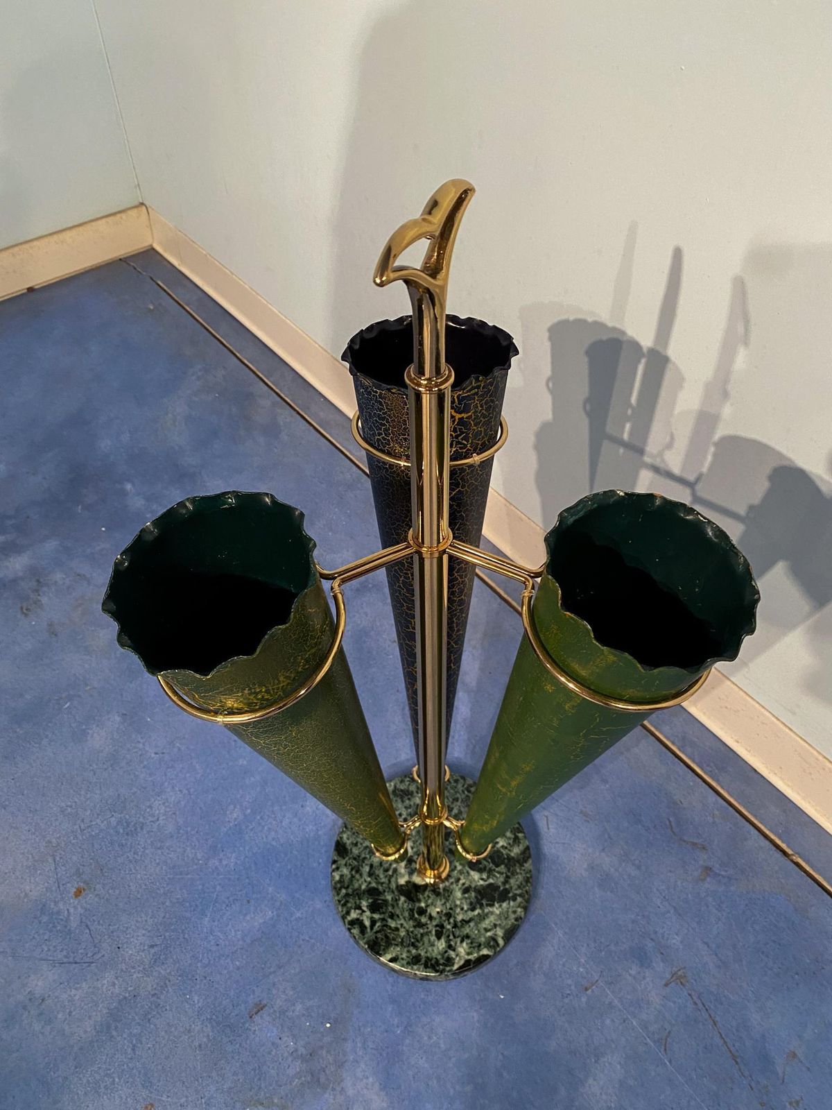 photo vintage Italian Mid Century Green Color Umbrella Stands "Cracked Effect", 1950s