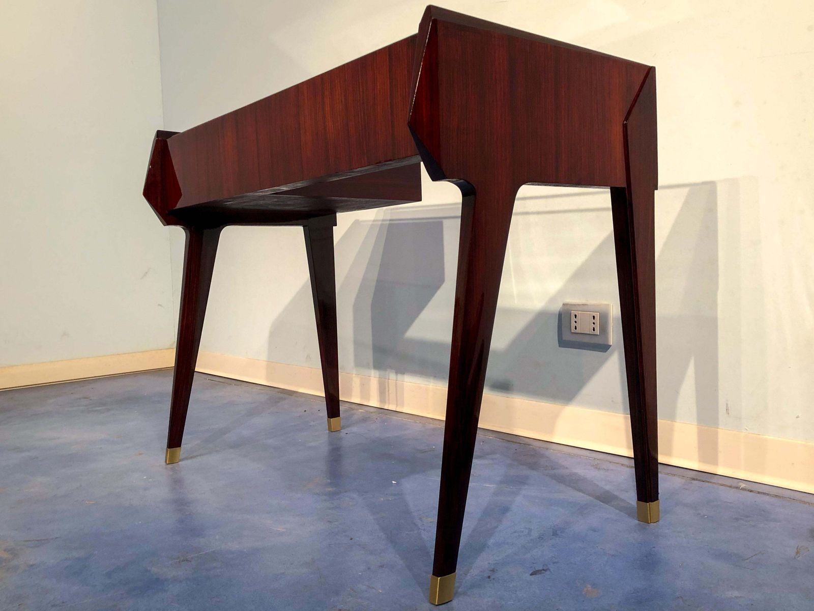Italian Mid Century Modern  Petitetable Desk Designed By Vittorio Dassi, 1950s photo for sale