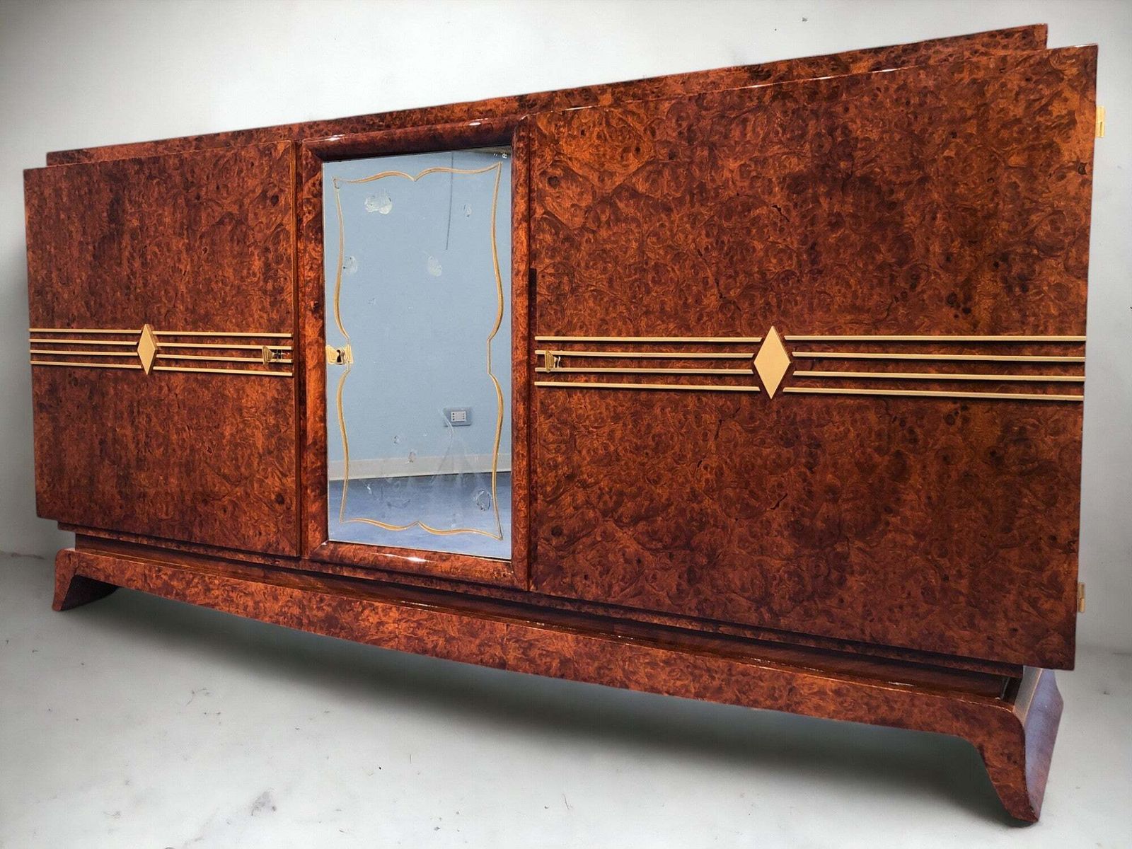 French Art Deco Thuya Sideboard, 1940s