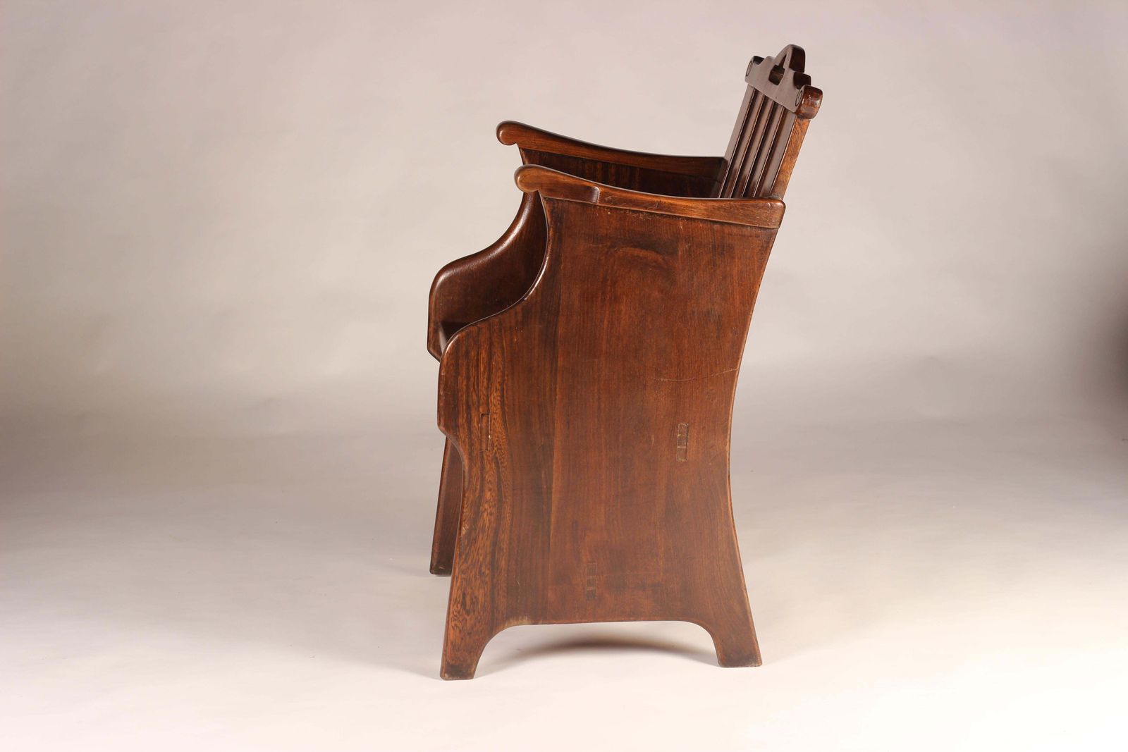 photo furniture Set Of 4 1930s English Elm Tub Chairs By G T Harris Ltd – Rare Arts & Crafts