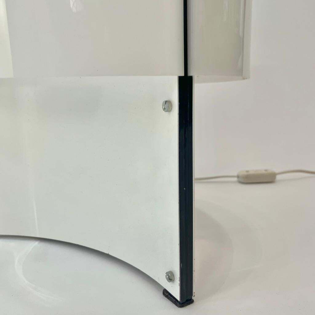 2 Acrylic & White Steel Table Lamps By Lella & Massimo Vignelli, Italy Ca. 1970s photo vinterior